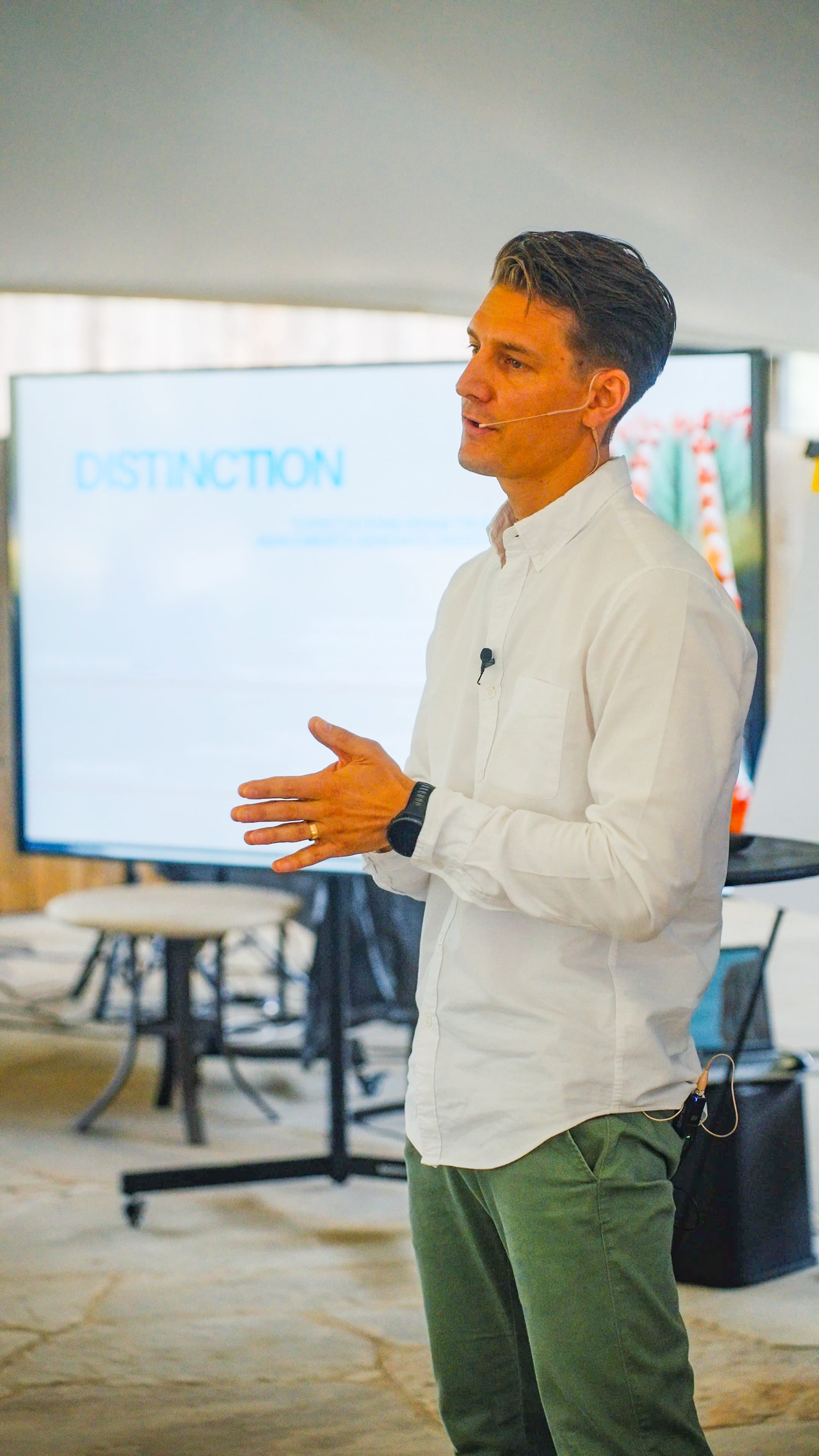 Founder pitching at summit