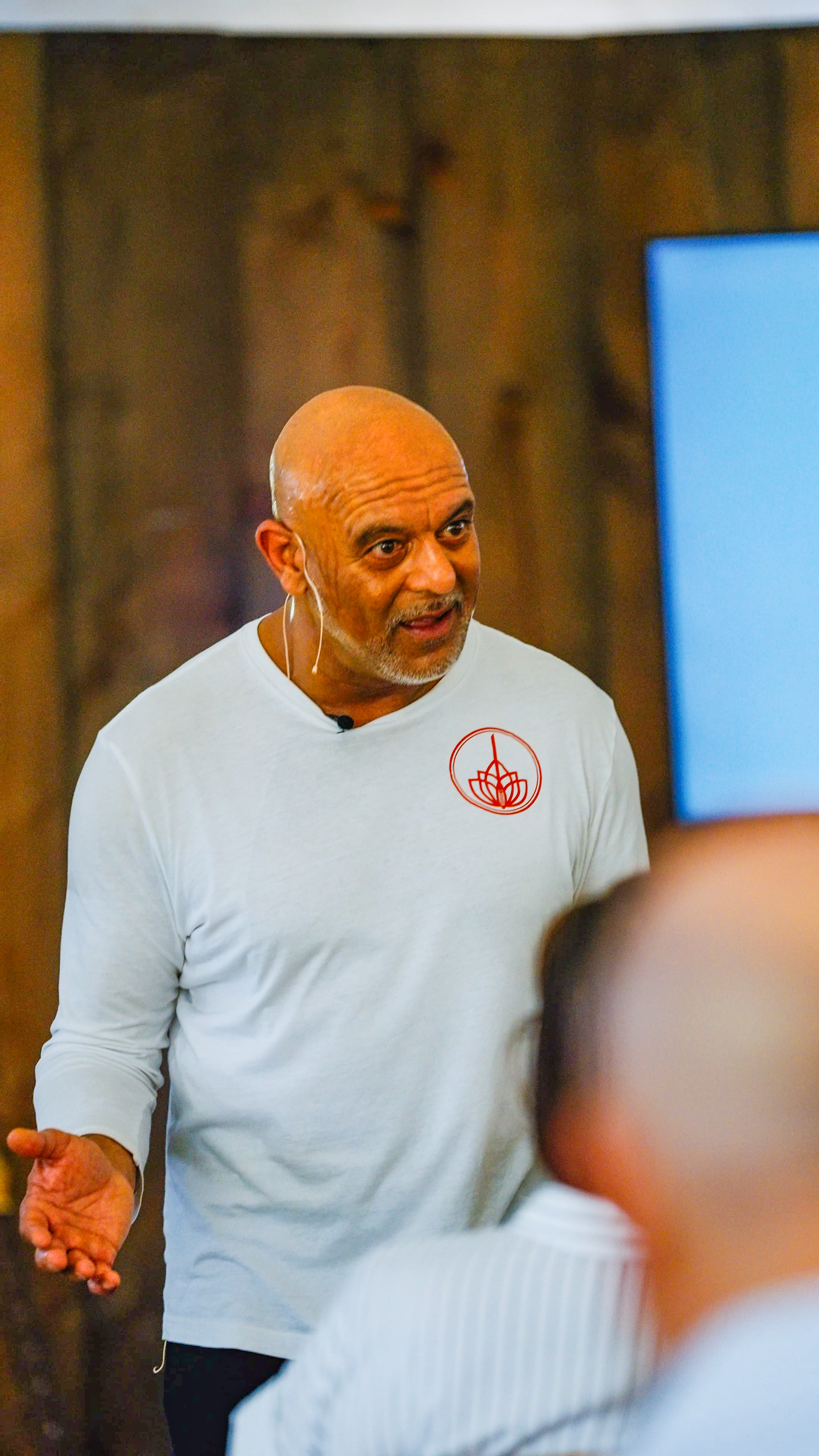 Satyen teaching medium width angle